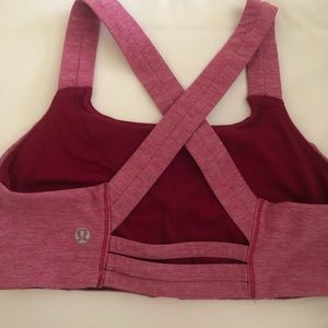 Lululemon sports bra